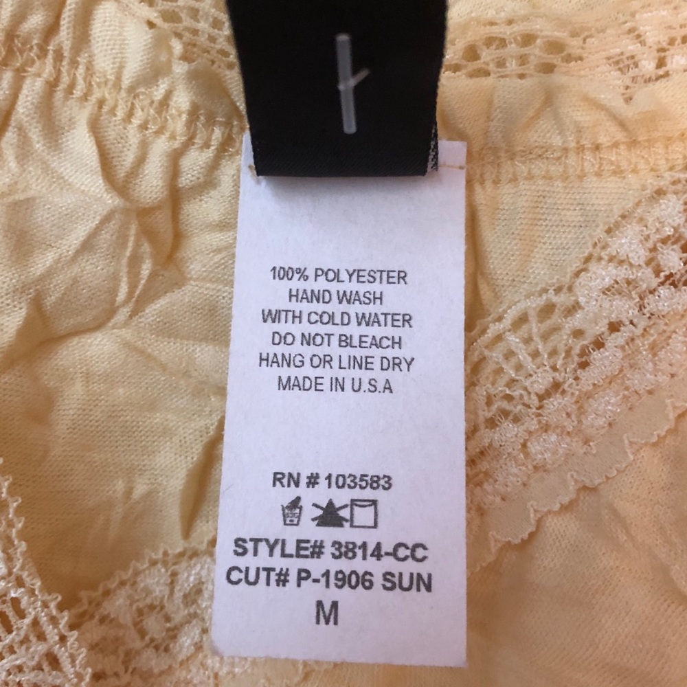 Windsor Yellow Lace Trim Crinkle Tank Top - Picture 5 of 5